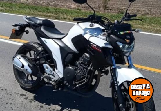 Motos - Yamaha FZ 250cc 2018 Nafta 7800Km - En Venta