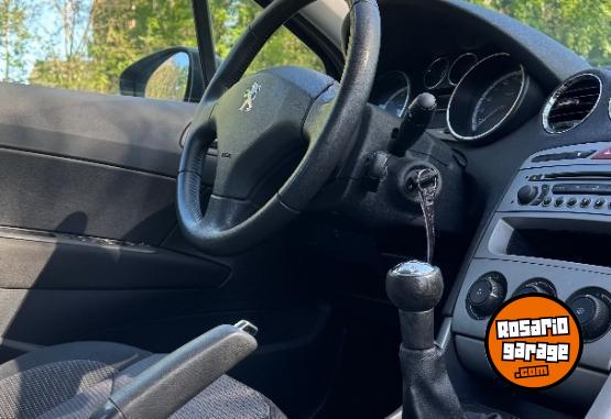 Autos - Peugeot 308 2015 Nafta 143000Km - En Venta