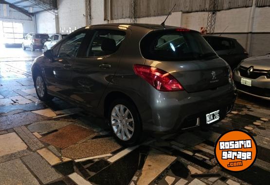 Autos - Peugeot 308 active 2014 Nafta 145000Km - En Venta