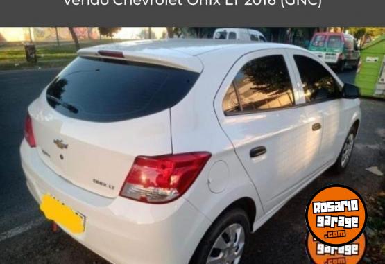 Autos - Chevrolet Onix LT 2016 GNC 110000Km - En Venta