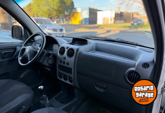 Utilitarios - Peugeot Partner 1.6 HDI BUSINESS 2021 Diesel - En Venta