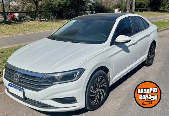 Autos - Volkswagen Vento Highline 250 TSI. 2021 Nafta 110000Km - En Venta