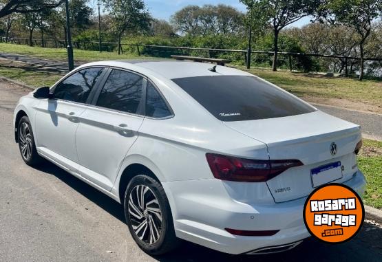 Autos - Volkswagen Vento Highline 250 TSI. 2021 Nafta 110000Km - En Venta