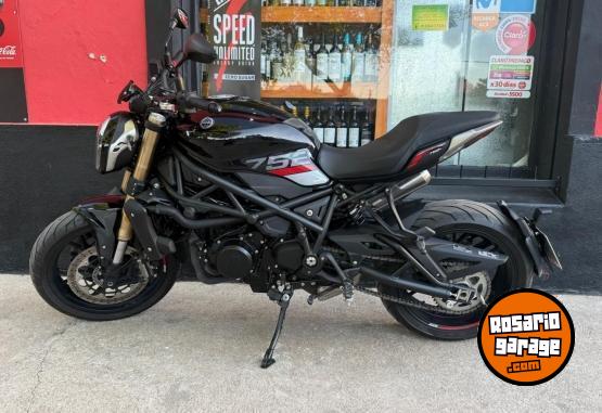 Motos - Benelli 752S 2023 Nafta 5400Km - En Venta