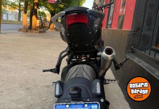 Motos - Benelli 752S 2023 Nafta 5400Km - En Venta
