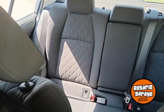 Autos - Toyota XLI 2024 Nafta 15500Km - En Venta