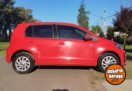Autos - Volkswagen High Up 2017 Nafta 49000Km - En Venta