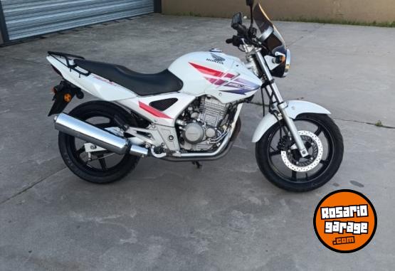 Motos - Honda CBX 2013 Nafta 32427Km - En Venta