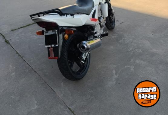 Motos - Honda CBX 2013 Nafta 32427Km - En Venta