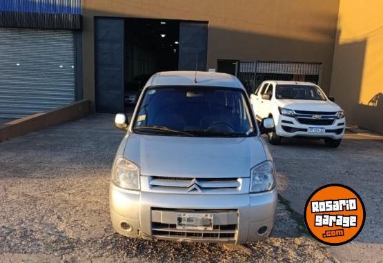Utilitarios - Citroen Berlingo 2011 Nafta 94604Km - En Venta