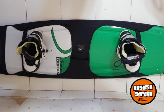 Deportes Náuticos - TABLA WAKEBOARD CON BOTAS Y FUNDA - En Venta