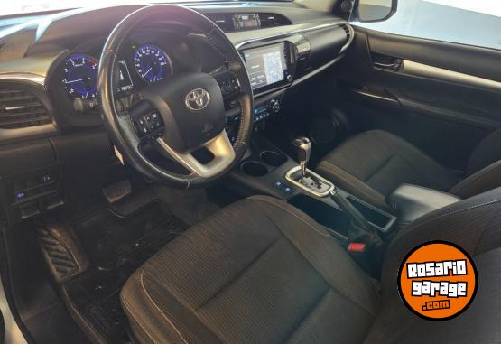 Camionetas - Toyota Hilux srv 2020 Diesel 149000Km - En Venta