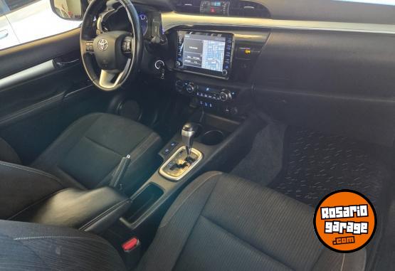 Camionetas - Toyota Hilux srv 2020 Diesel 149000Km - En Venta