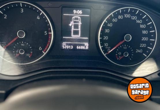 Camionetas - Volkswagen AMAROK TRENDLINE 4X2 2022 2022 Diesel 50000Km - En Venta