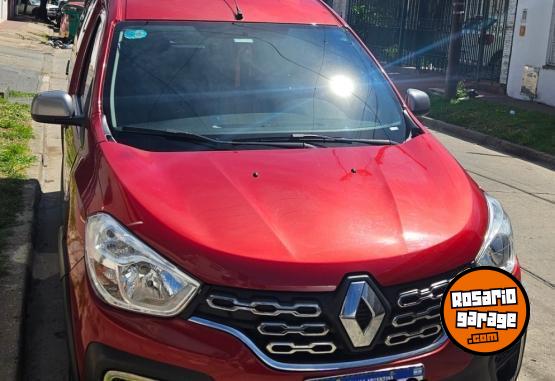 Utilitarios - Renault Kangoo stepway 2022 GNC 97000Km - En Venta