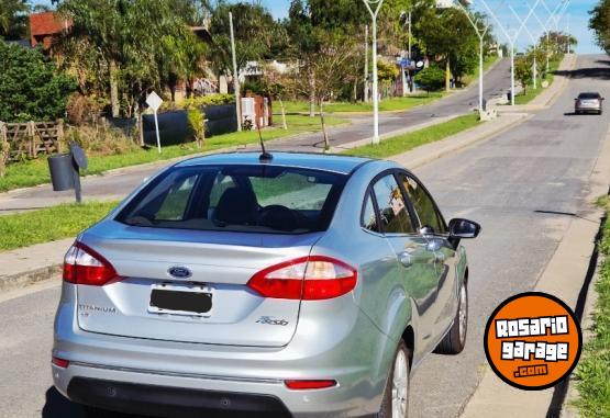 Autos - Ford Fiesta 2015 Nafta 111200Km - En Venta
