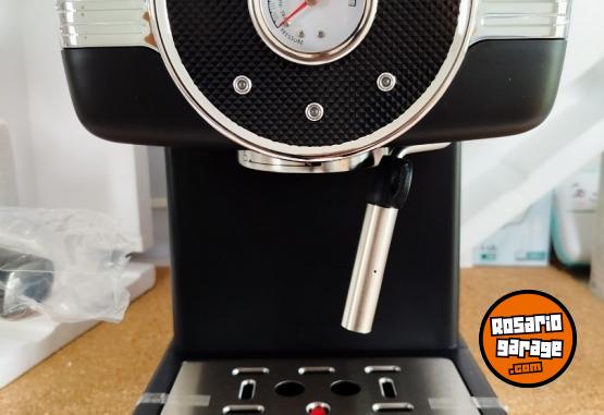 Hogar - CAFETERA ESPRESSO VINTAGE SUONO: EL LUJO ITALIANO EN TU COCINA! - En Venta