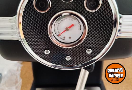 Hogar - CAFETERA ESPRESSO VINTAGE SUONO: EL LUJO ITALIANO EN TU COCINA! - En Venta