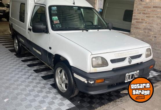Utilitarios - Renault Express RL 1.9 D 2000 Diesel  - En Venta