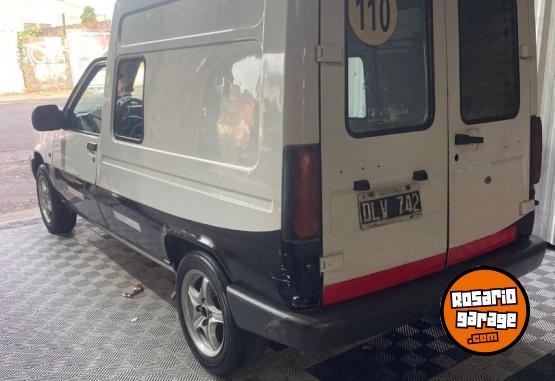 Utilitarios - Renault Express RL 1.9 D 2000 Diesel  - En Venta
