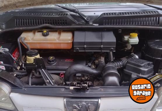 Utilitarios - Peugeot BOXER 330M 2.3 HDI CONFOR 2012 Diesel 150000Km - En Venta