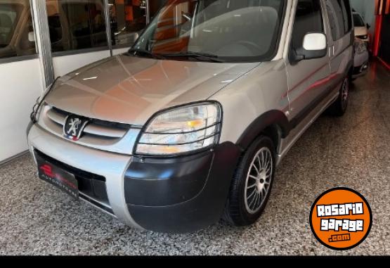 Utilitarios - Peugeot 2010 2010 Diesel 153000Km - En Venta