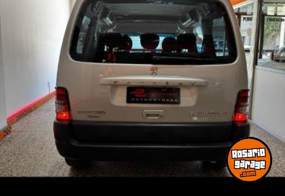 Utilitarios - Peugeot 2010 2010 Diesel 153000Km - En Venta