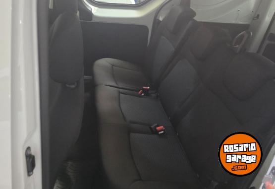 Utilitarios - Renault KANGOO 5 ASIENTOS 2025 Nafta 0Km - En Venta