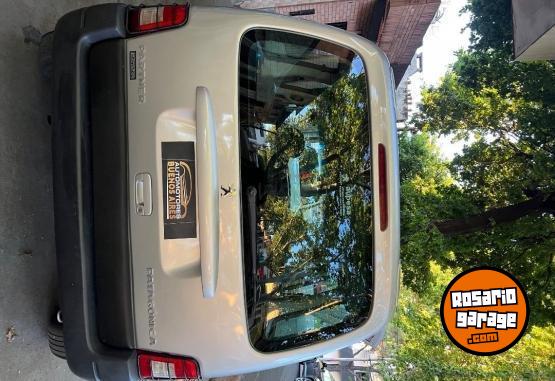 Utilitarios - Peugeot Partner Patagonica hdi 2012 Diesel 170000Km - En Venta