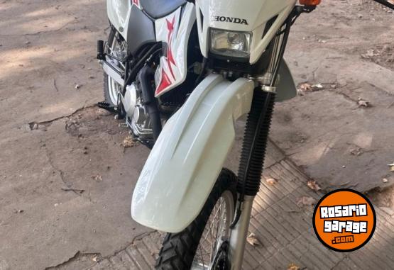 Motos - Honda Tornado xr 250 2020 Nafta 1000Km - En Venta