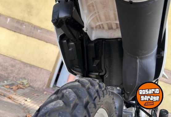 Motos - Honda Tornado xr 250 2020 Nafta 1000Km - En Venta