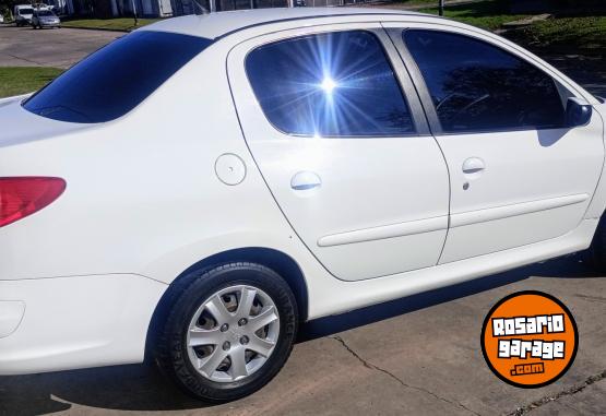 Autos - Peugeot 207 compact 1.4 xr 2014 Nafta 105000Km - En Venta