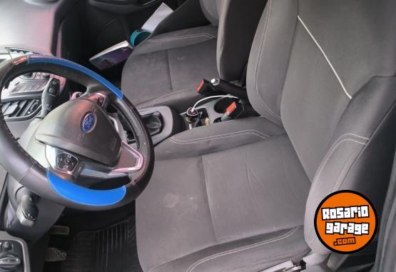 Autos - Ford Fiesta se plus 2016 GNC 185000Km - En Venta