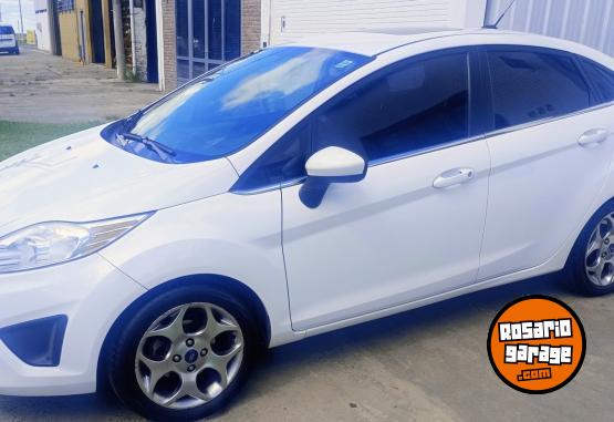 Autos - Ford Fiesta KD 4 ptas. 2012 GNC 158000Km - En Venta