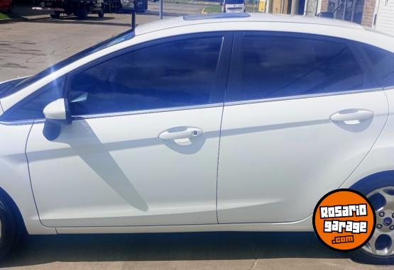 Autos - Ford Fiesta KD 4 ptas. 2012 GNC 158000Km - En Venta