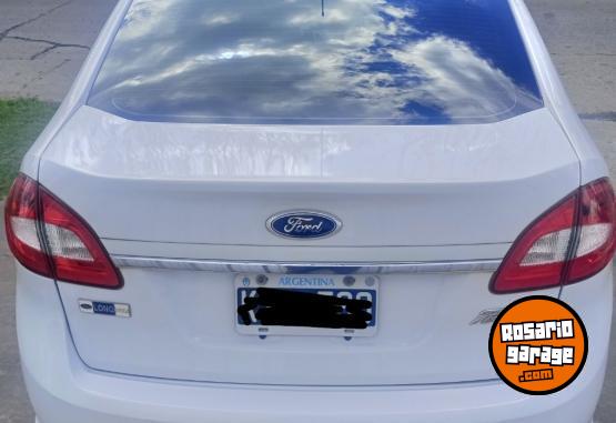 Autos - Ford Fiesta KD 4 ptas. 2012 GNC 158000Km - En Venta