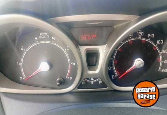 Autos - Ford Fiesta KD 4 ptas. 2012 GNC 158000Km - En Venta