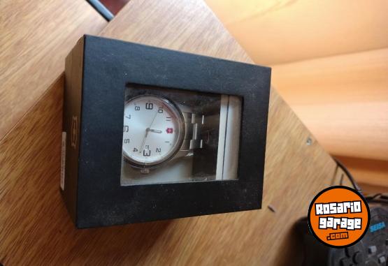 Indumentaria - Reloj victorinox 26058.cb - En Venta