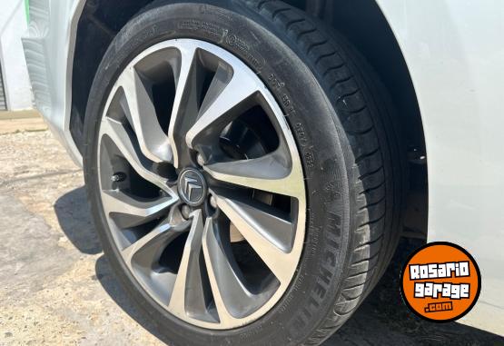 Autos - Citroen C4 Lounge Shine 2018 Nafta 65000Km - En Venta