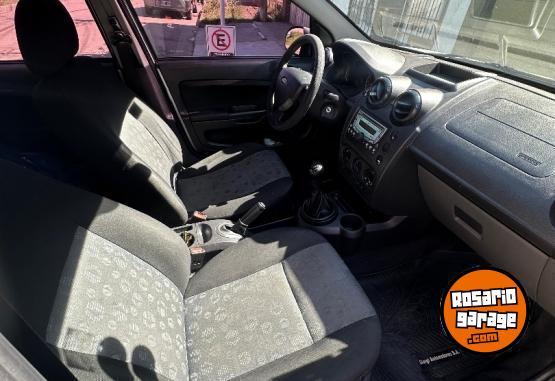 Autos - Ford Fiesta One 2013 GNC 199888Km - En Venta