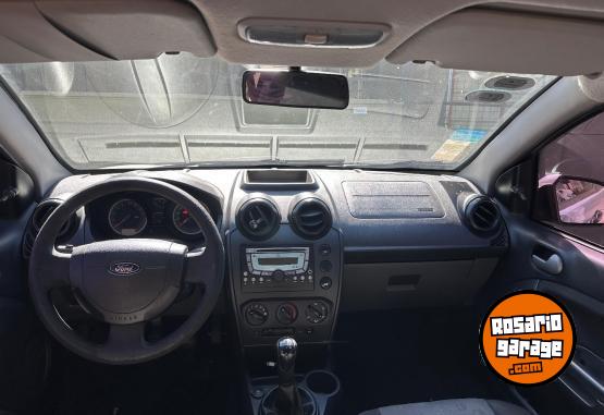 Autos - Ford Fiesta One 2013 GNC 199888Km - En Venta