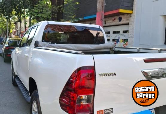 Camionetas - Toyota Hilux 2.8 SRV D/C M/T 2019 Diesel 69000Km - En Venta