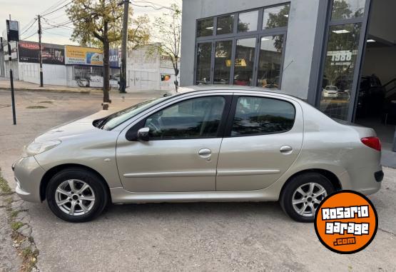 Autos - Peugeot 207 XS 2010 Nafta 175000Km - En Venta