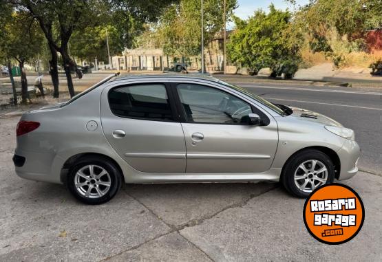 Autos - Peugeot 207 XS 2010 Nafta 175000Km - En Venta