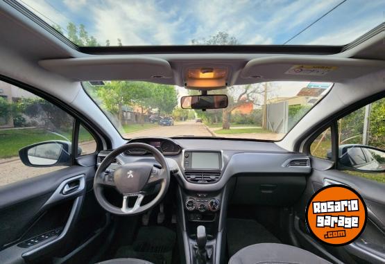 Autos - Peugeot 208 Allure Touchscreen 2015 Nafta 94000Km - En Venta