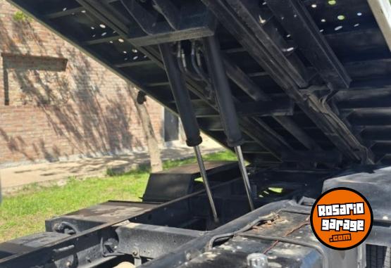 Camiones y Gras - Vendo camilla auxilio - En Venta