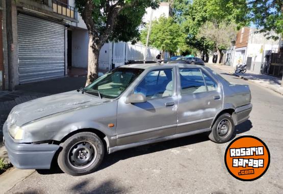 Autos - Renault 19 1996 GNC 236000Km - En Venta