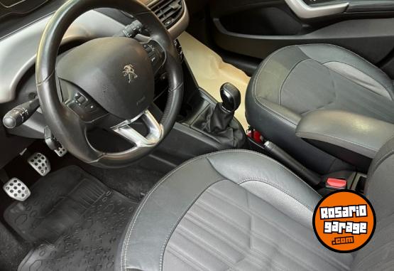 Autos - Peugeot PEUGEOT 208 FELINE 2016 Nafta 80000Km - En Venta