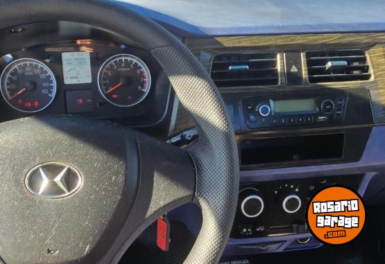 Camiones y Gras - Shineray T 30 Pick Up (2018) - En Venta