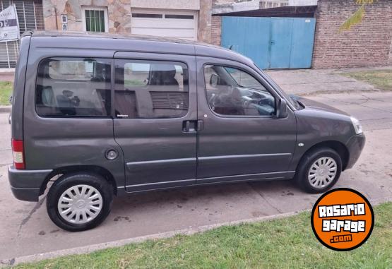 Utilitarios - Citroen berlingo 2013 Diesel 167000Km - En Venta